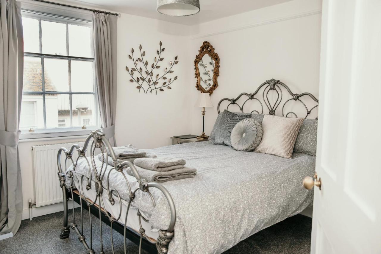 Charming 3 Bedroom Townhouse ウェーマス エクステリア 写真