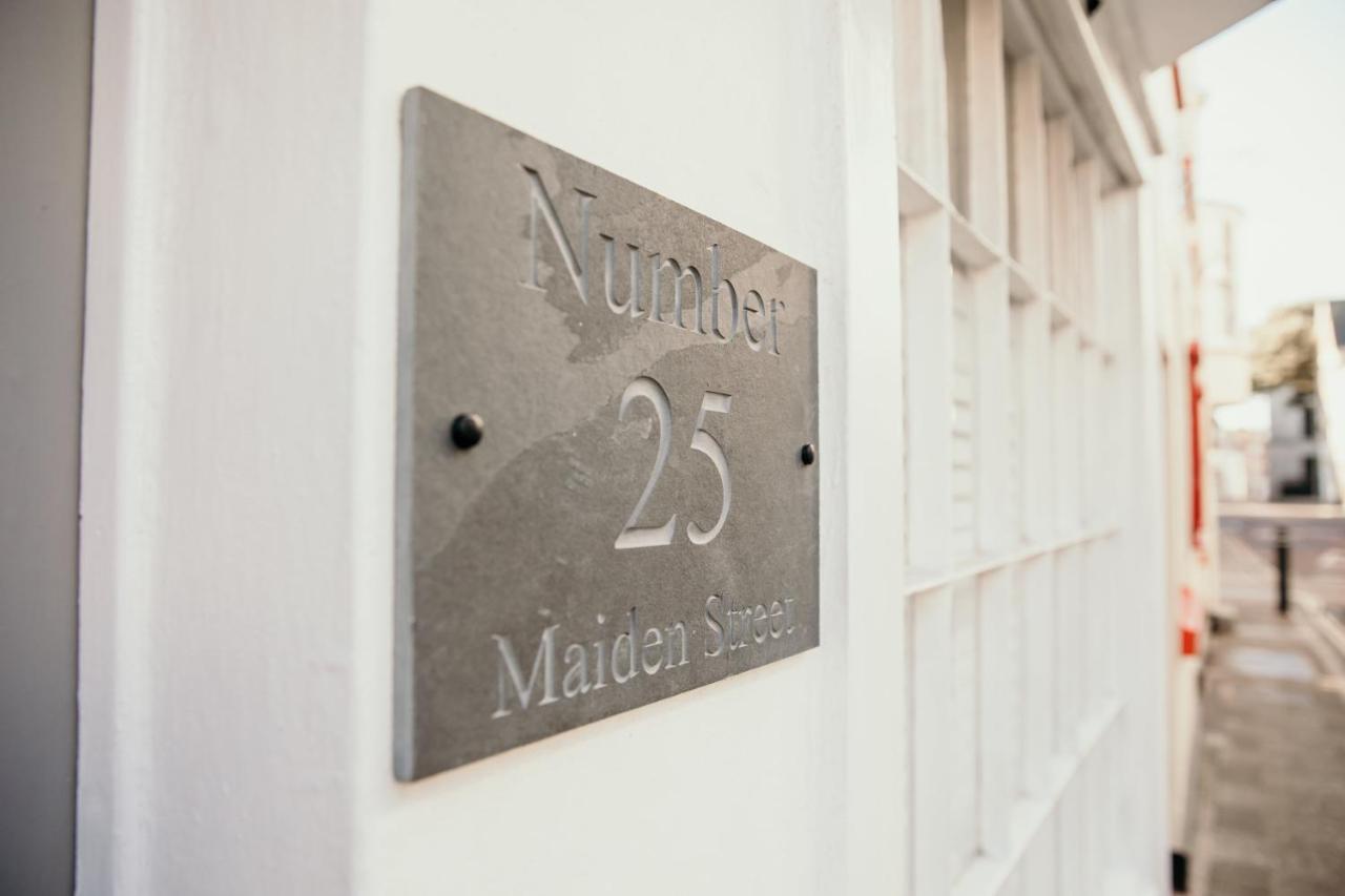 Charming 3 Bedroom Townhouse ウェーマス エクステリア 写真