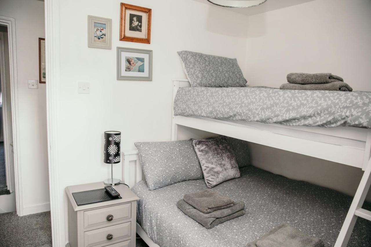 Charming 3 Bedroom Townhouse ウェーマス エクステリア 写真