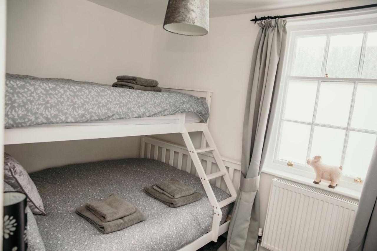 Charming 3 Bedroom Townhouse ウェーマス エクステリア 写真