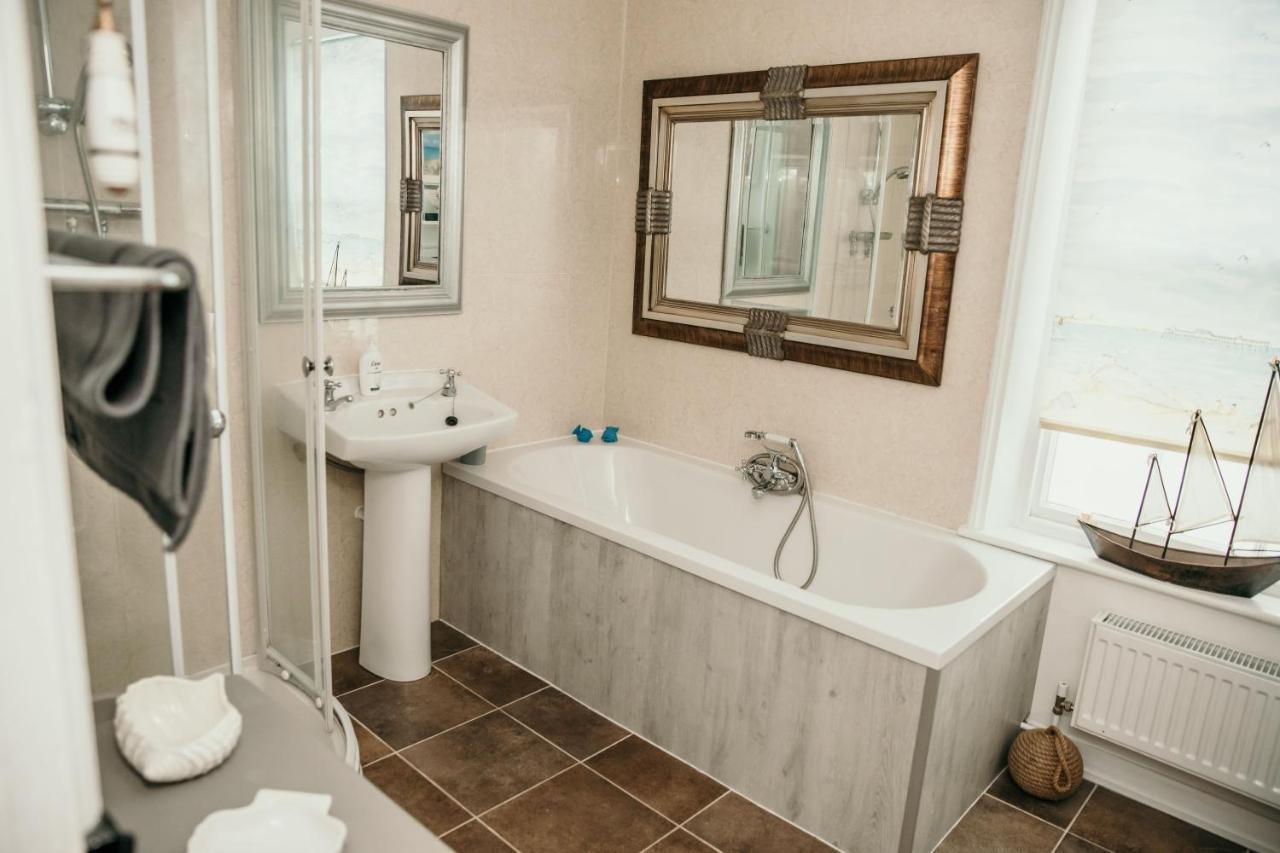 Charming 3 Bedroom Townhouse ウェーマス エクステリア 写真